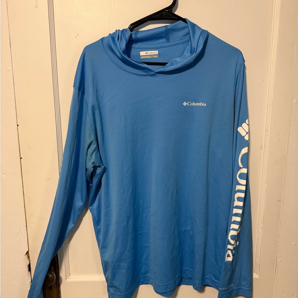 Columbia Omnishade Light Blue sun Hoodie - Men’s large